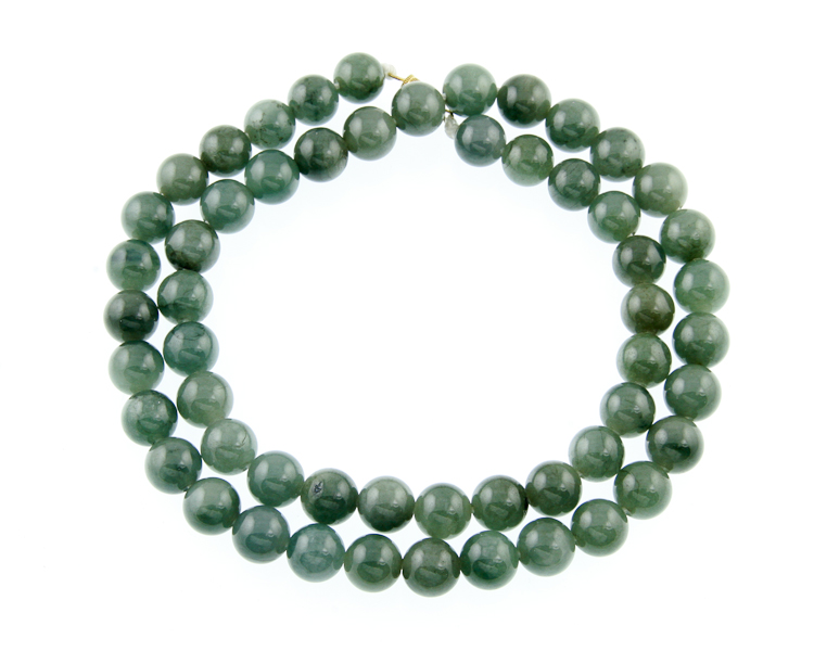 Jadeite (type-A) bead necklace - Click Image to Close