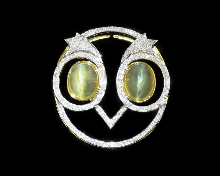 Chrysoberyl cat's eye and diamond pendant - Click Image to Close
