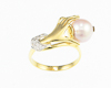 Fresh water pearl and diamond ring Fresh water pearl and diamond ring