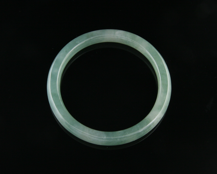 Jadeite (type-A) bangle - Click Image to Close