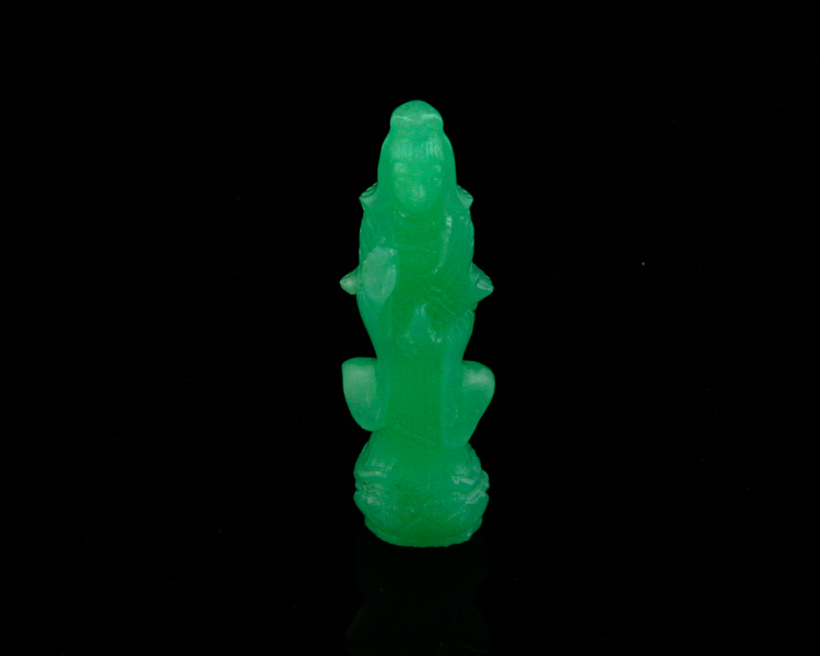 Chrysoprase Guan Yin statue - Click Image to Close