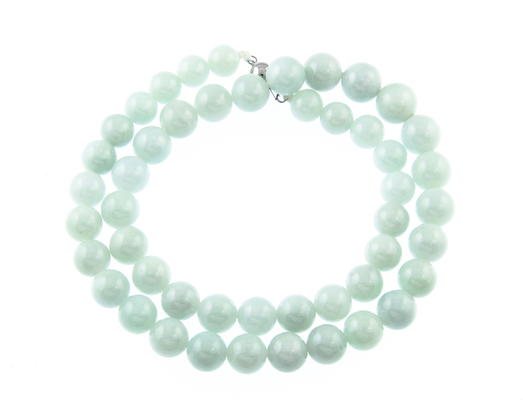 Jadeite (type-A) bead necklace - Click Image to Close