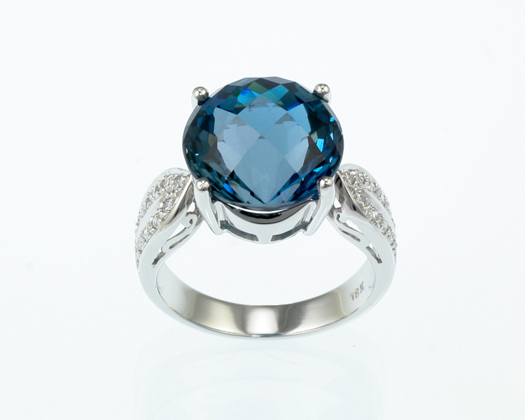 Topaz and diamond ring - Click Image to Close