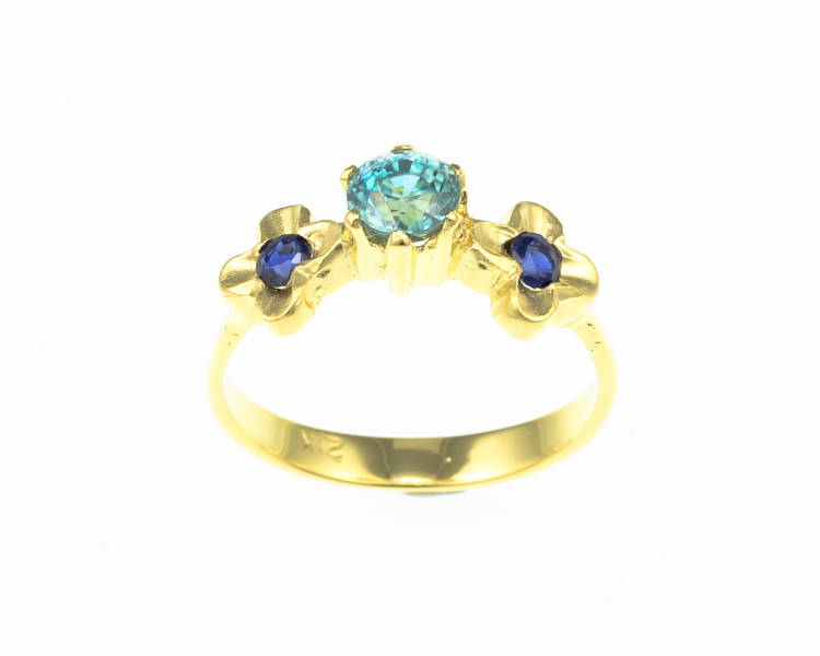Blue sapphire and zircon ring - Click Image to Close