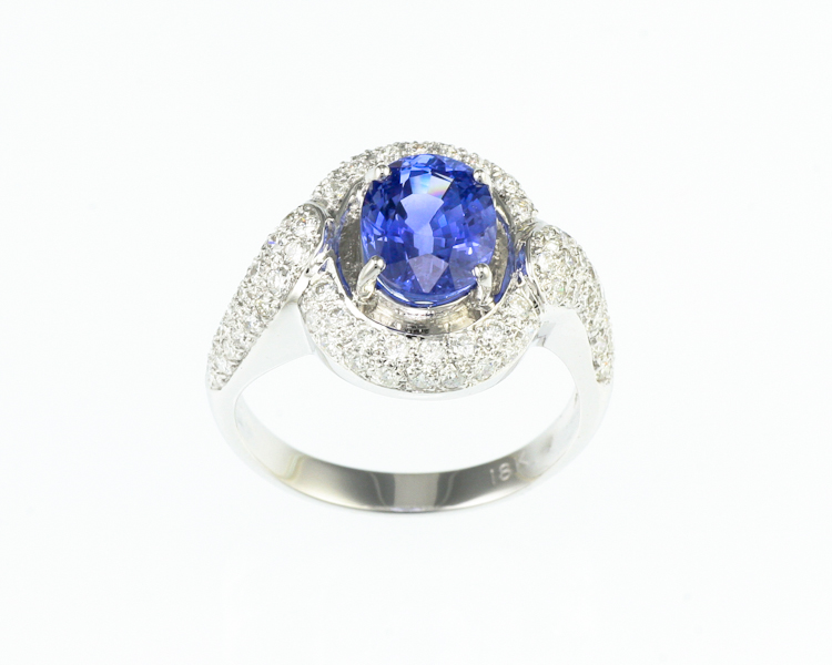 Blue sapphire and diamond ring - Click Image to Close