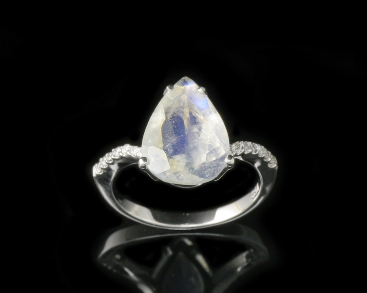 Moon stone and diamond ring - Click Image to Close