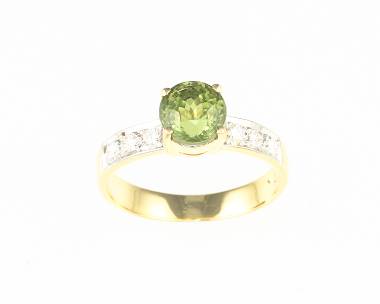 Peridot and diamond ring - Click Image to Close