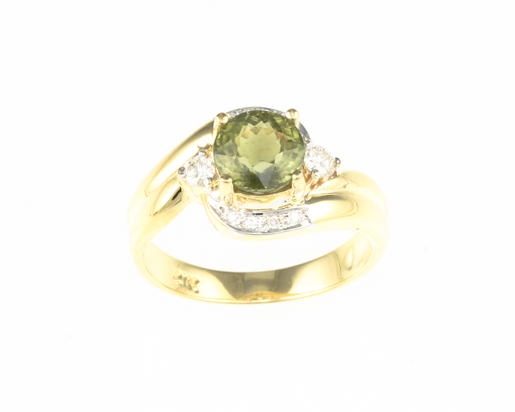 Peridot and diamond ring - Click Image to Close