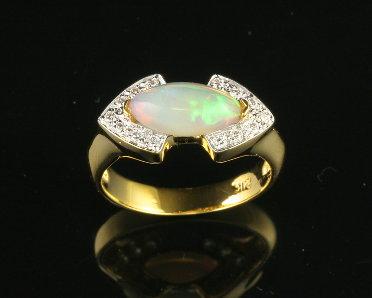 Opal and diamond ring - Click Image to Close