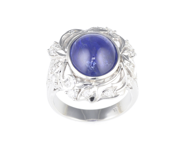 Blue sapphire and diamond ring - Click Image to Close