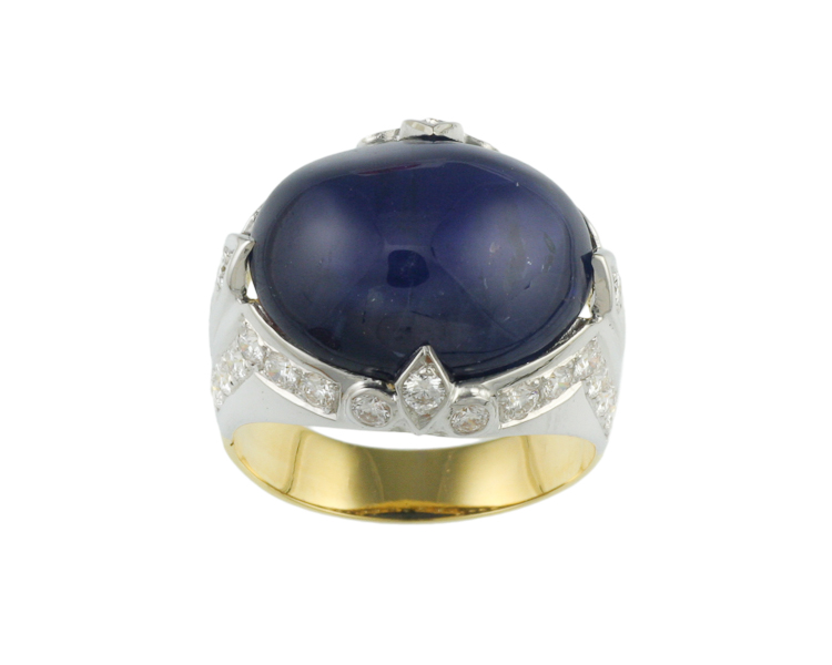 Blue sapphire and diamond ring - Click Image to Close