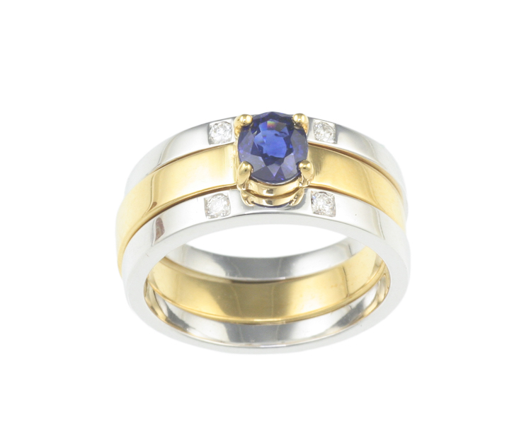 Blue sapphire and diamond ring - Click Image to Close