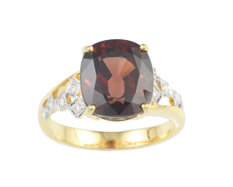 Zircon and diamond ring - Click Image to Close