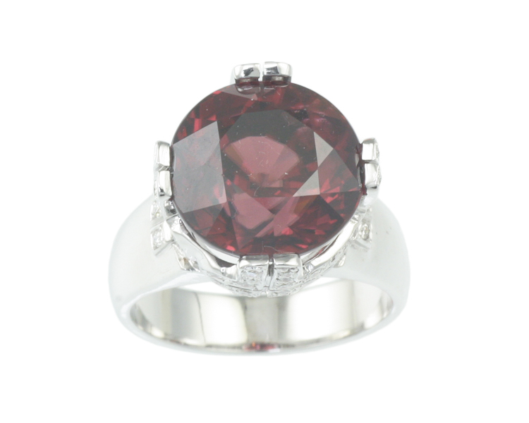 Zircon and diamond ring - Click Image to Close