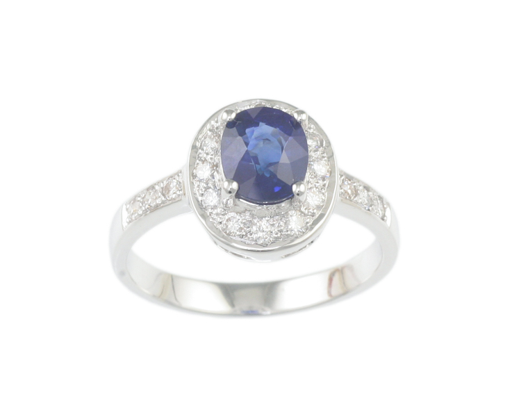 Blue sapphire and diamond ring - Click Image to Close