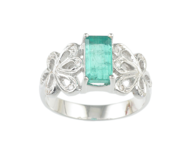 Emerald and diamond ring - Click Image to Close