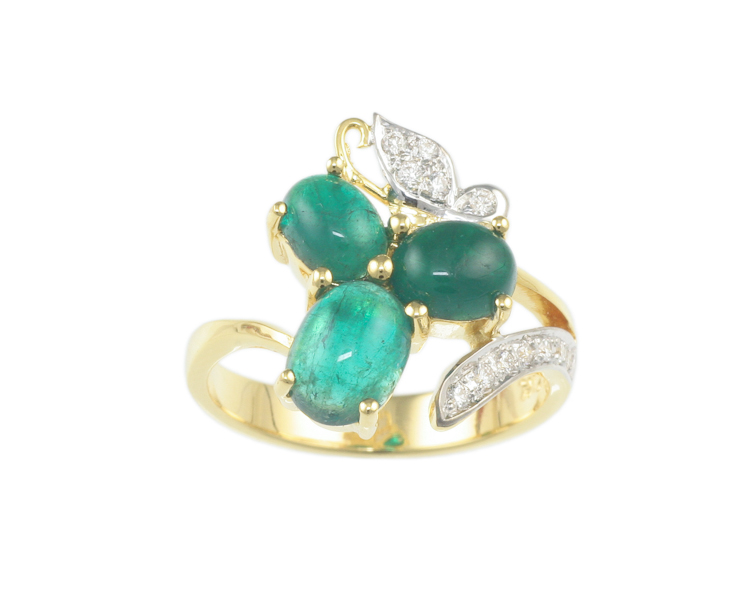 Emerald and diamond ring - Click Image to Close