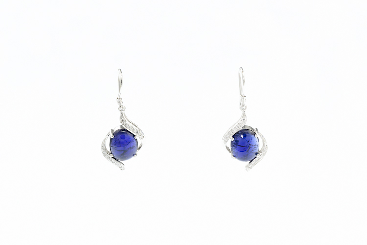 Blue sapphire and diamond earrings - Click Image to Close