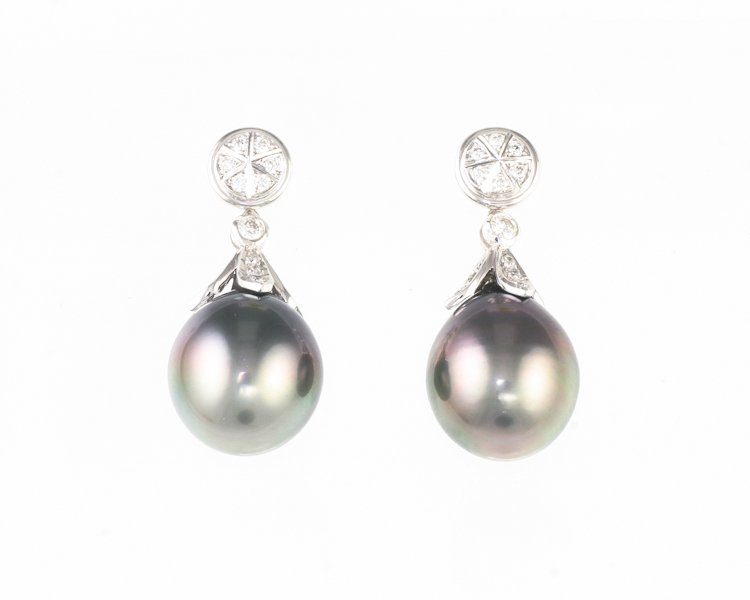 South sea pearl and diamond earrings - Click Image to Close