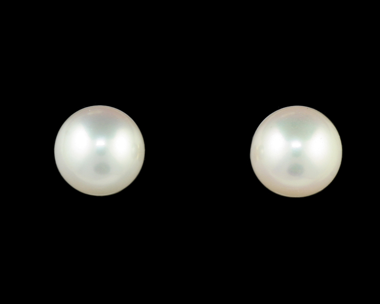 Fresh water pearl earrings - Click Image to Close