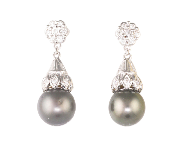 South sea pearl and diamond earrings - Click Image to Close