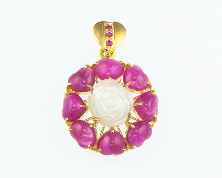 Mother of pearl carving and ruby pendant - Click Image to Close