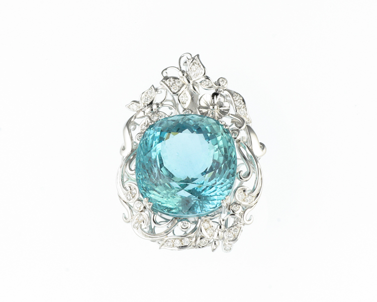 Aquamarine and diamond pendant - Click Image to Close