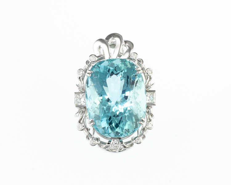 Aquamarine and diamond pendant - Click Image to Close