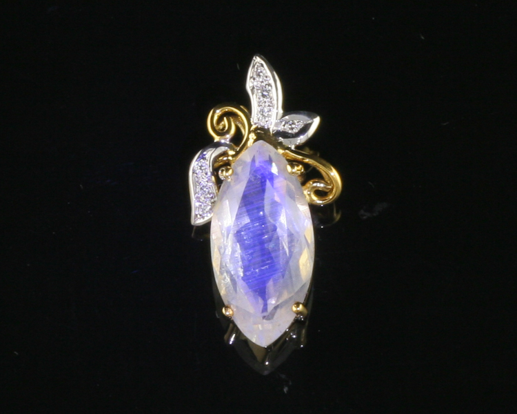 Moon stone and diamond pendant - Click Image to Close