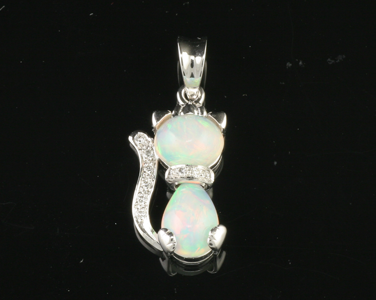 Opal and diamond pendant - Click Image to Close