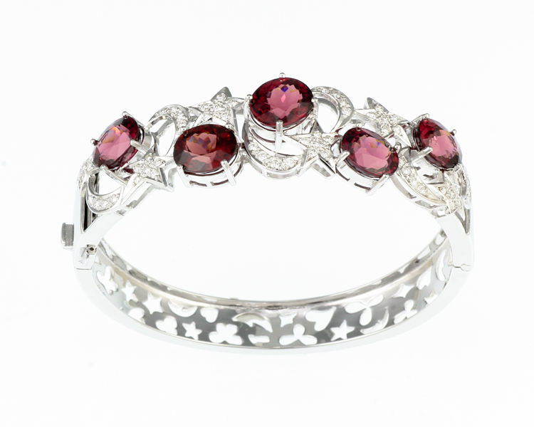 Garnet and diamond bangle - Click Image to Close