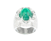 Emerald and diamond ring