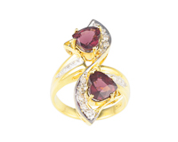 Garnet and diamond ring