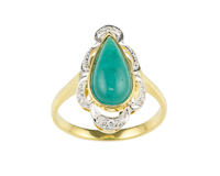 Emerald and diamond ring