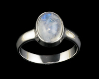 Moon stone ring