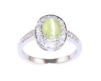 Chrysoberyl cat's eye and diamond ring