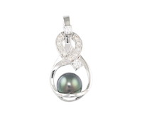 Pearl and diamond pendant